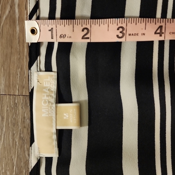 Michael kors top size M - Picture 5 of 9